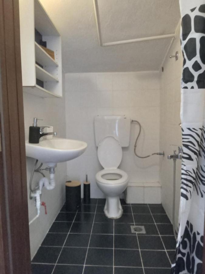 The White Rabbit Guesthouse Eco-Lodge "Cosy Apartment" Psakoudia Bagian luar foto